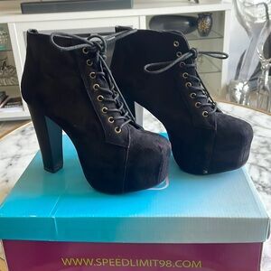 Speed Limit 98 booties